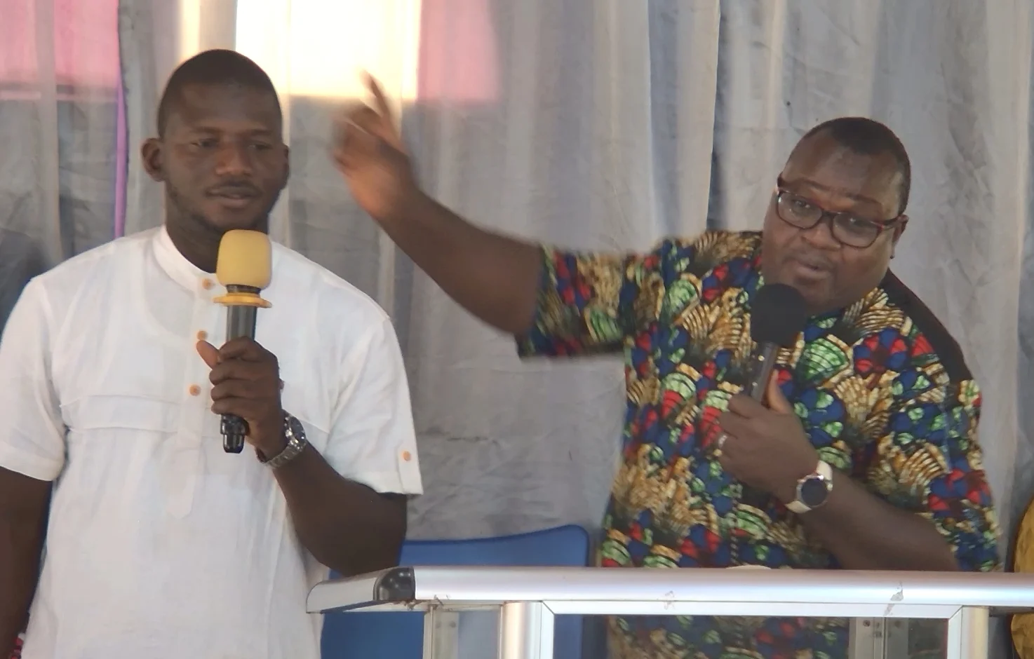 Prédication biblique par Pr Joël avec traduccion par M. N'kosa